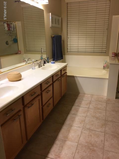 3443 East Rosa Lane Gilbert, AZ 85297 - Photo 21 of 53 Master Bath