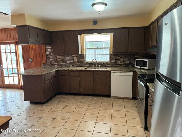 $2,450 | 155 Perth Avenue, Merritt Island, FL 32953