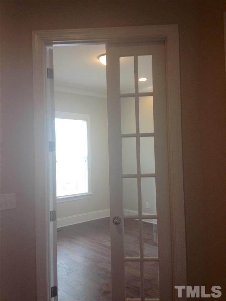 8201 Cranes View Place East, Unit 20 Raleigh, NC 27615 - Photo 3 of 11