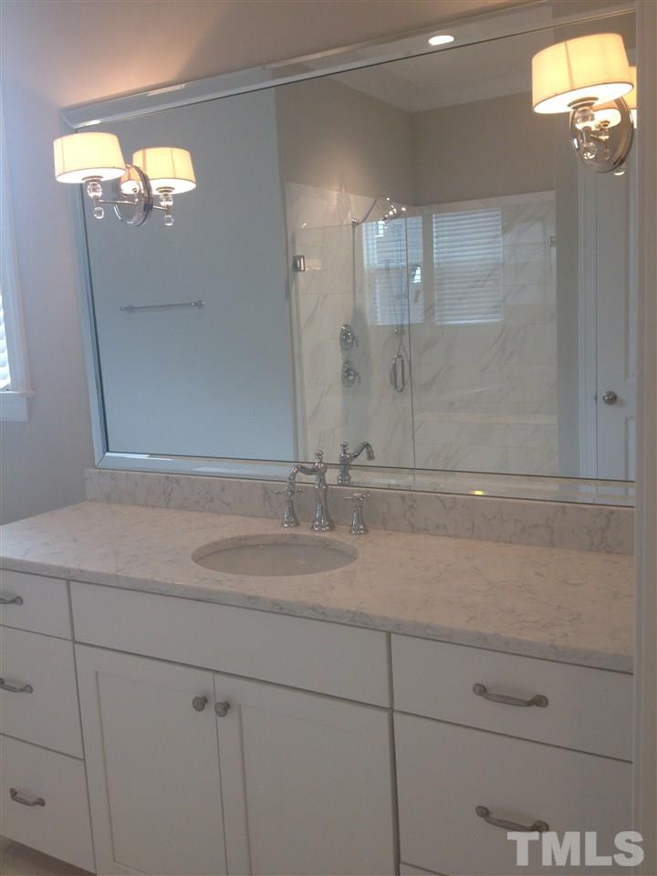 8201 Cranes View Place East, Unit 20 Raleigh, NC 27615 - Photo 8 of 11