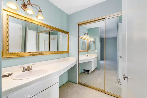 $799,900 | 1709 Park Glen Circle, Unit D, Santa Ana, CA 92706