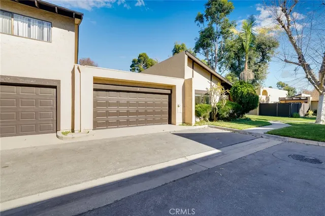 $825,000 | 1709 Park Glen Circle, Unit D, Santa Ana, CA 92706