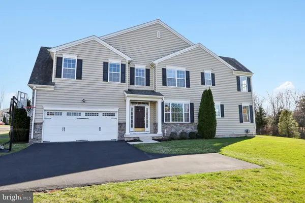 $795,000 | 1035 Thorndale Drive, Lansdale, PA 19446