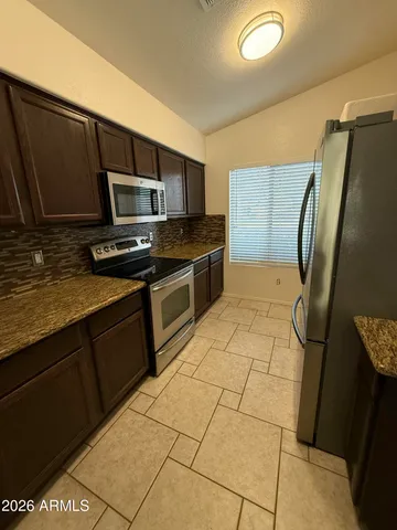 $2,600 | 1132 North Seton Avenue, Gilbert, AZ 85234