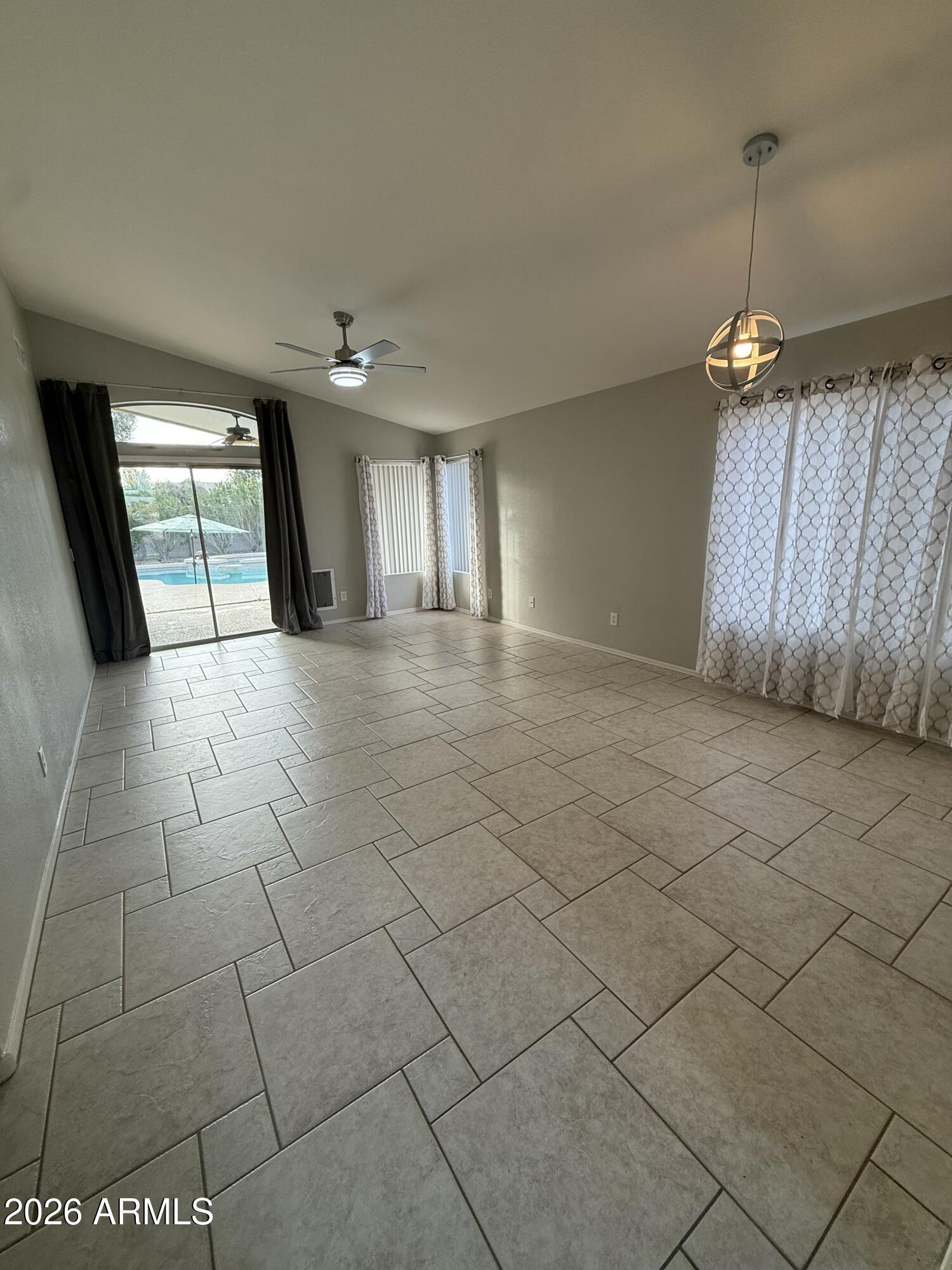 1132 North Seton Avenue Gilbert, AZ 85234 - Photo 5 of 13 Living room