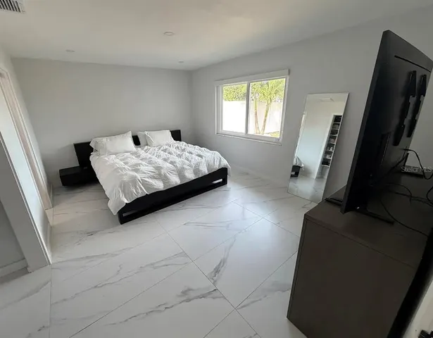 $5,300 | 1359 40th Avenue Northeast, St. Petersburg, FL 33703