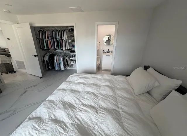 $5,300 | 1359 40th Avenue Northeast, St. Petersburg, FL 33703