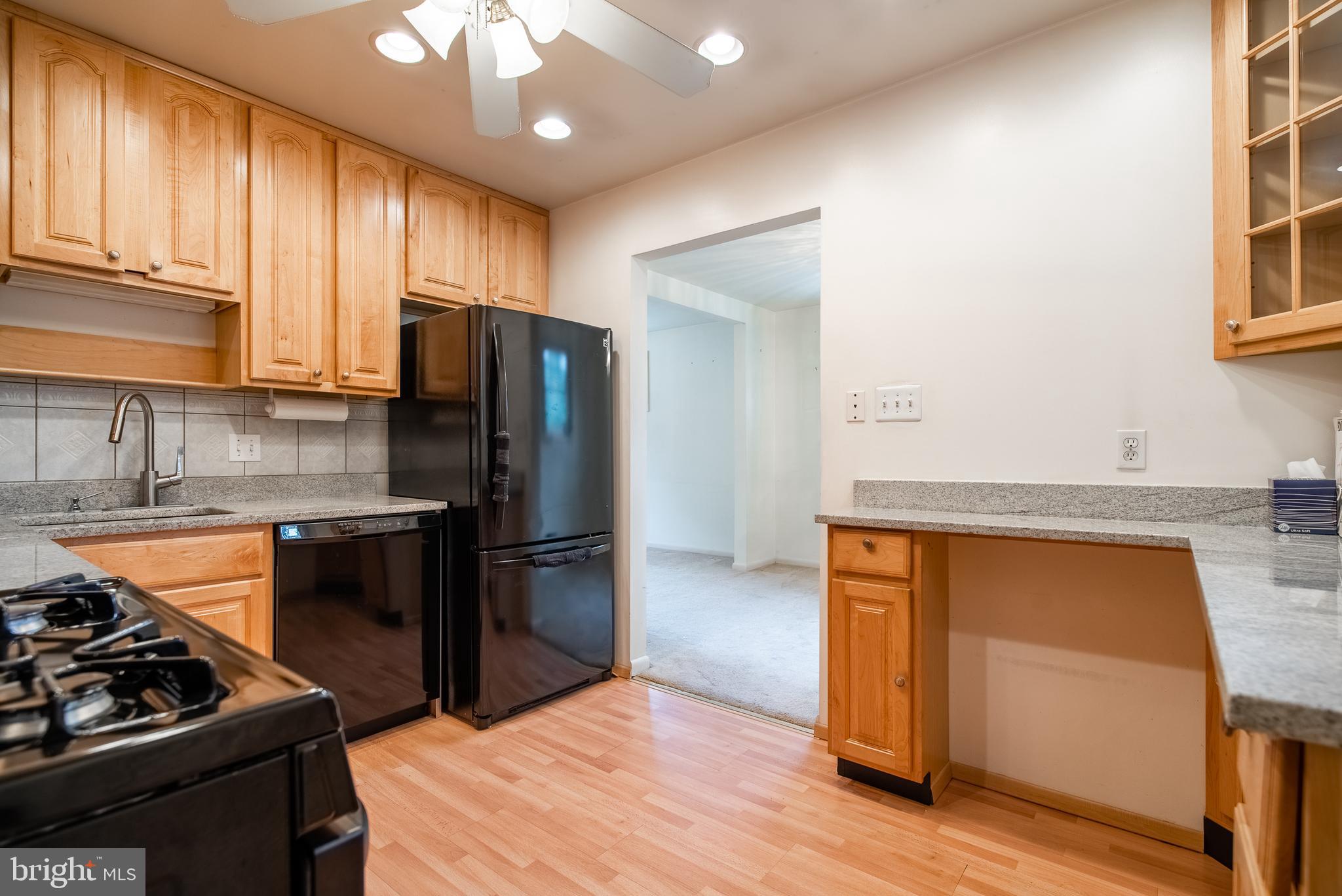 239 Hannes Street Silver Spring, MD 20901 - Photo 6 of 39