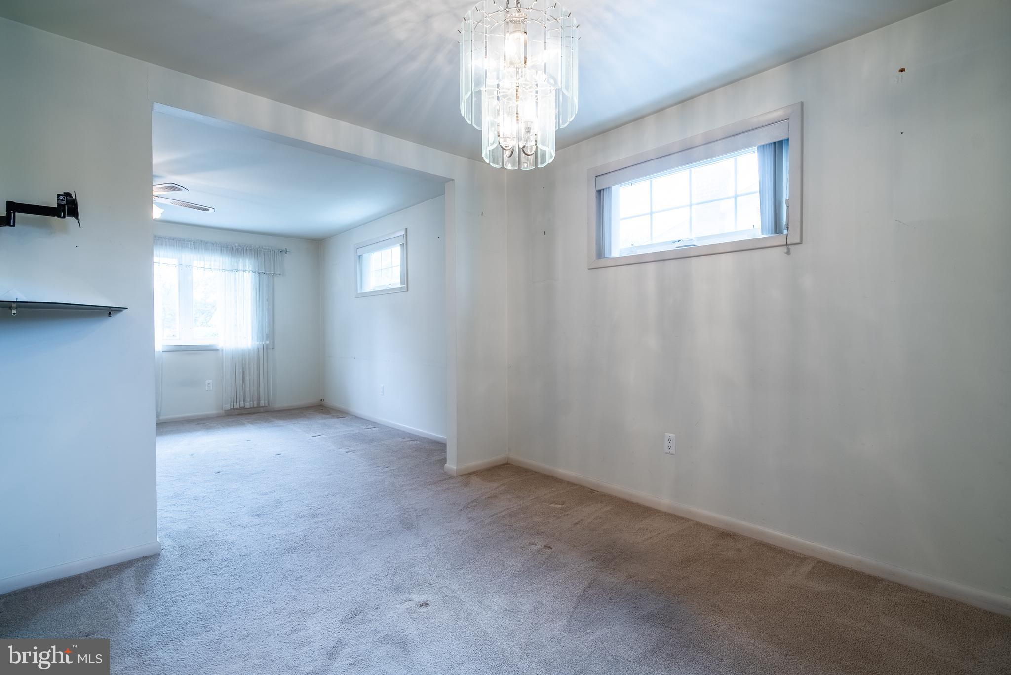 239 Hannes Street Silver Spring, MD 20901 - Photo 8 of 39