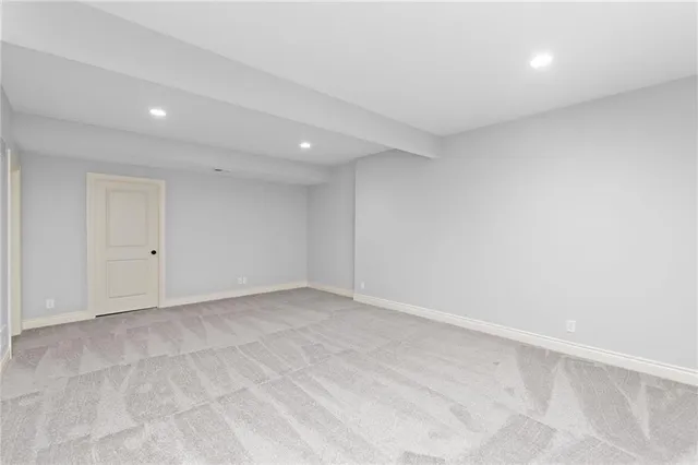 $429,900 | 522 Northwest 110th Street, Kansas City, MO 64155