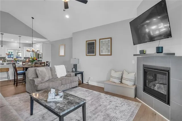 $429,900 | 522 Northwest 110th Street, Kansas City, MO 64155