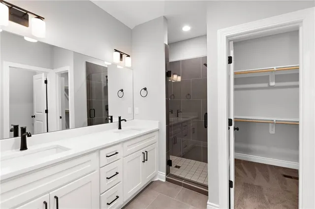 $429,900 | 522 Northwest 110th Street, Kansas City, MO 64155