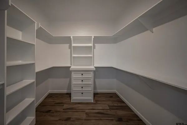 a view of walk in closet