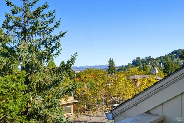 $2,395,000 | 69 Corte Madera Avenue, Corte Madera, CA 94925