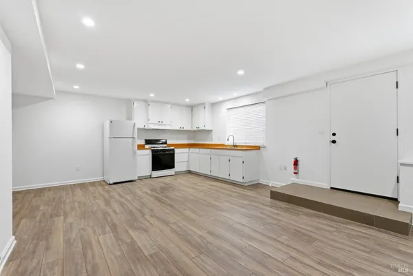 $2,395,000 | 69 Corte Madera Avenue, Corte Madera, CA 94925