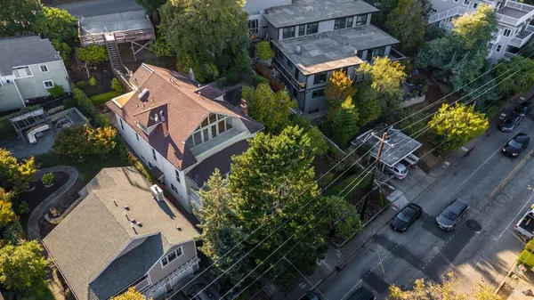 $2,395,000 | 69 Corte Madera Avenue, Corte Madera, CA 94925