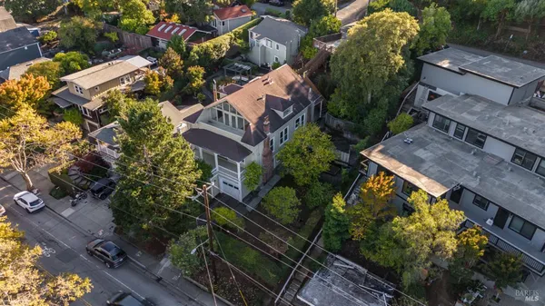 $2,395,000 | 69 Corte Madera Avenue, Corte Madera, CA 94925