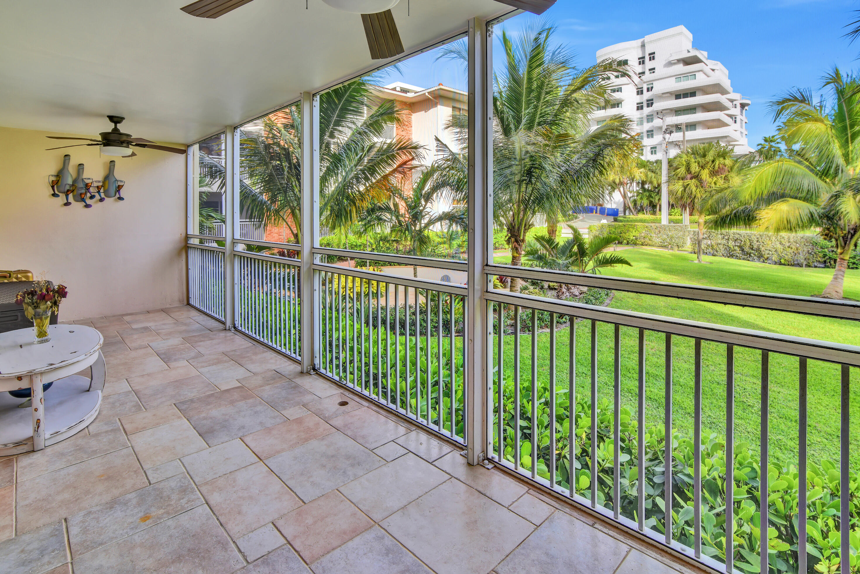 2501 South Ocean Boulevard, Unit 1020 Boca Raton, FL 33432 - Photo 25 of 33 BocaRatonStudio 16