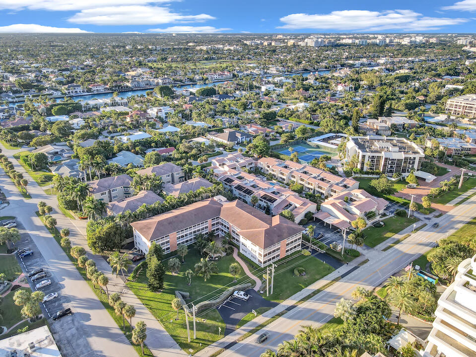 2501 South Ocean Boulevard, Unit 1020 Boca Raton, FL 33432 - Photo 5 of 33 @BocaRatonStudio 12