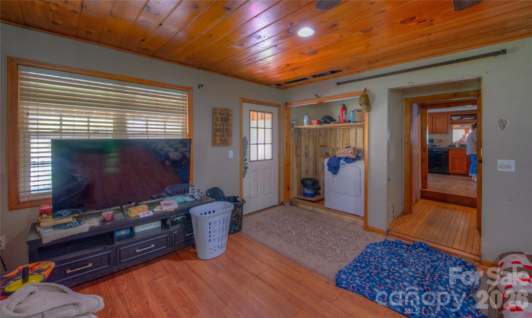 2927 Caney Creek Road Murphy, NC 28906 - Photo 20 of 22 a living room with furniture and a flat screen tv