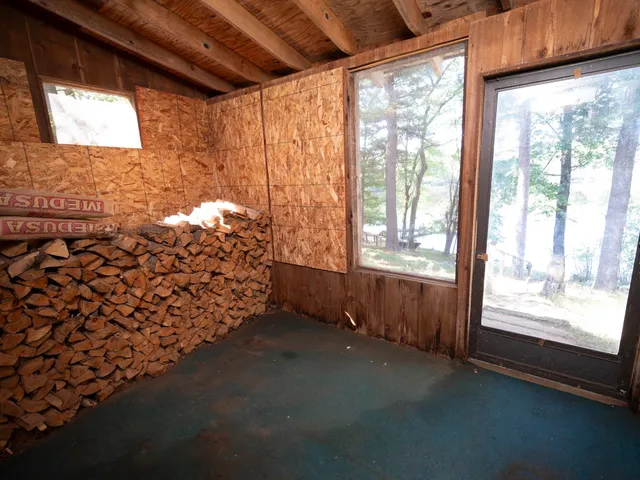 $555,000 | N2577 Ottman Drive, Waupaca, WI 54981