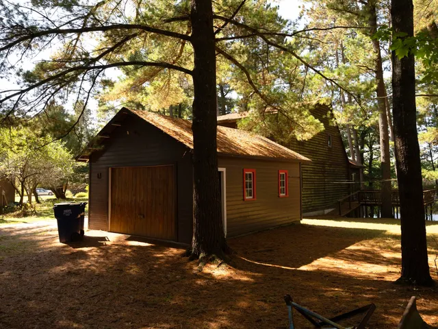 $555,000 | N2577 Ottman Drive, Waupaca, WI 54981