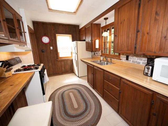 $555,000 | N2577 Ottman Drive, Waupaca, WI 54981