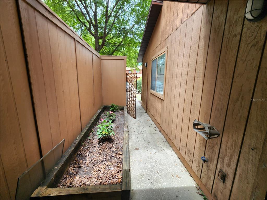 823 Southwest 58 Terrace Gainesville, FL 32607 - Photo 3 of 53