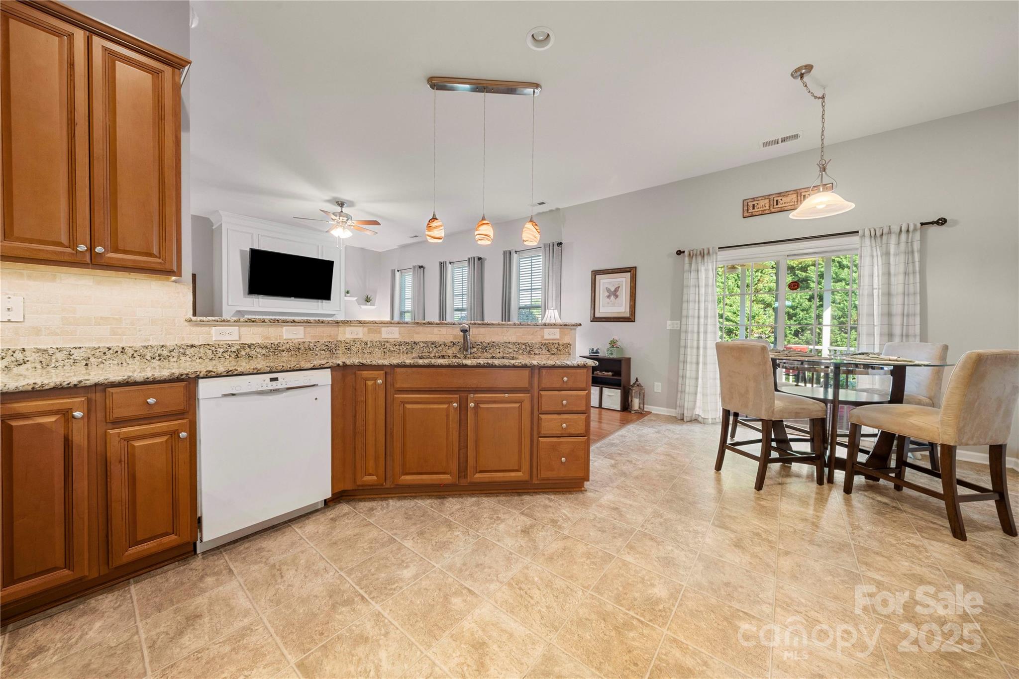 2009 Clover Hill Road Fort Mill, SC 29707 - Photo 4 of 46 Gallery Image 4