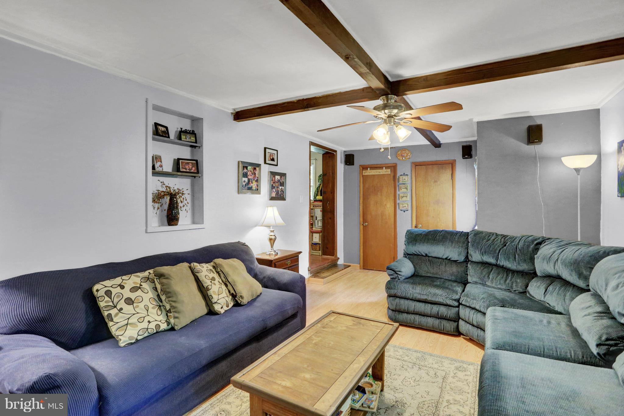 2704 Paper Mill Road Phoenix, MD 21131 - Photo 7 of 27 Living Room