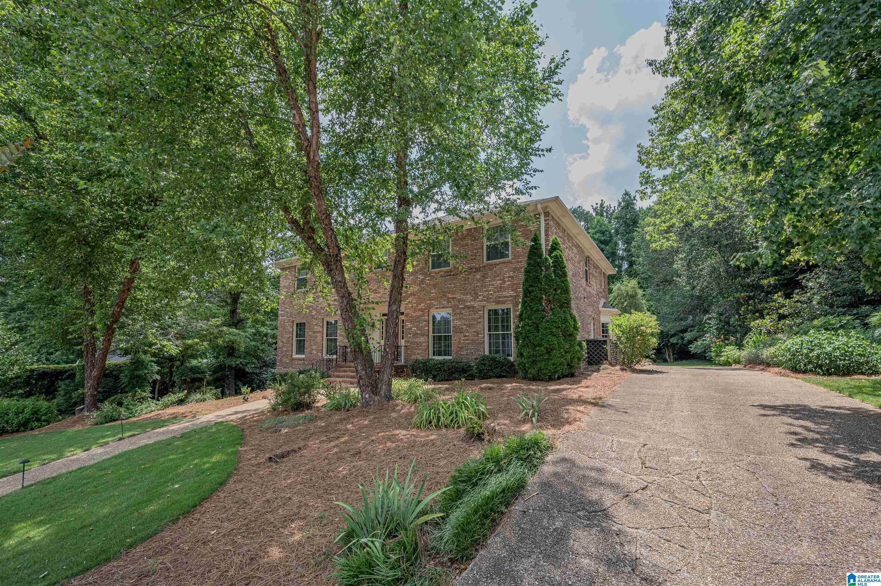5004 Grand Rock Road Birmingham, AL 35223 - Photo 2 of 50