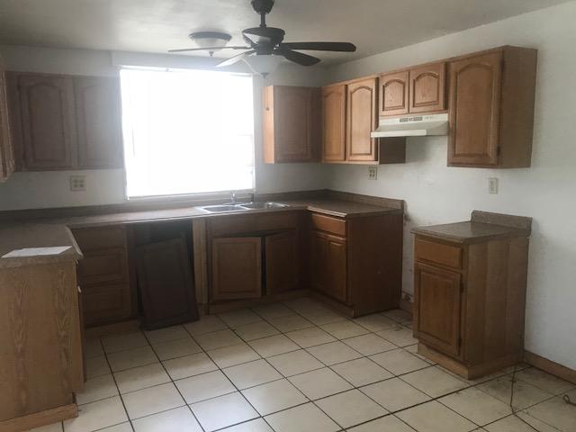 494 Bacom Point Road Pahokee, FL 33476 - Photo 4 of 12 IMG_6645