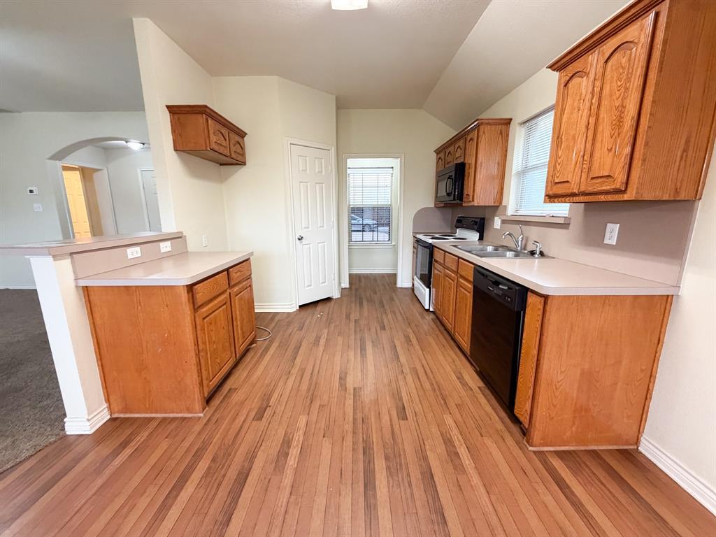 1402 Marble Road Ennis, TX 75119 - Photo 11 of 17