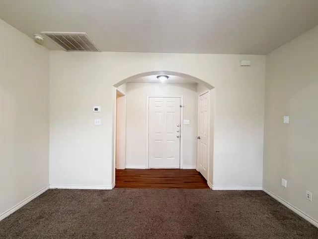 $1,545 | 1402 Marble Road, Ennis, TX 75119