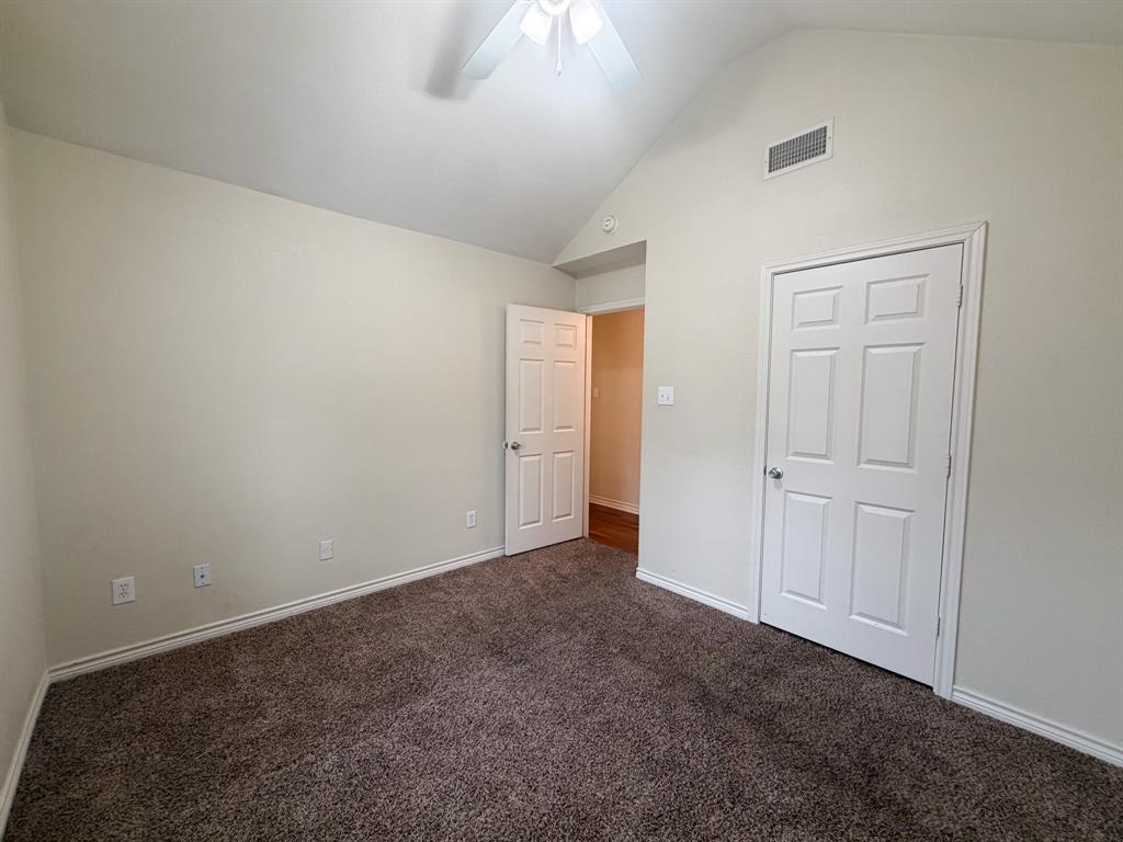 1402 Marble Road Ennis, TX 75119 - Photo 7 of 17