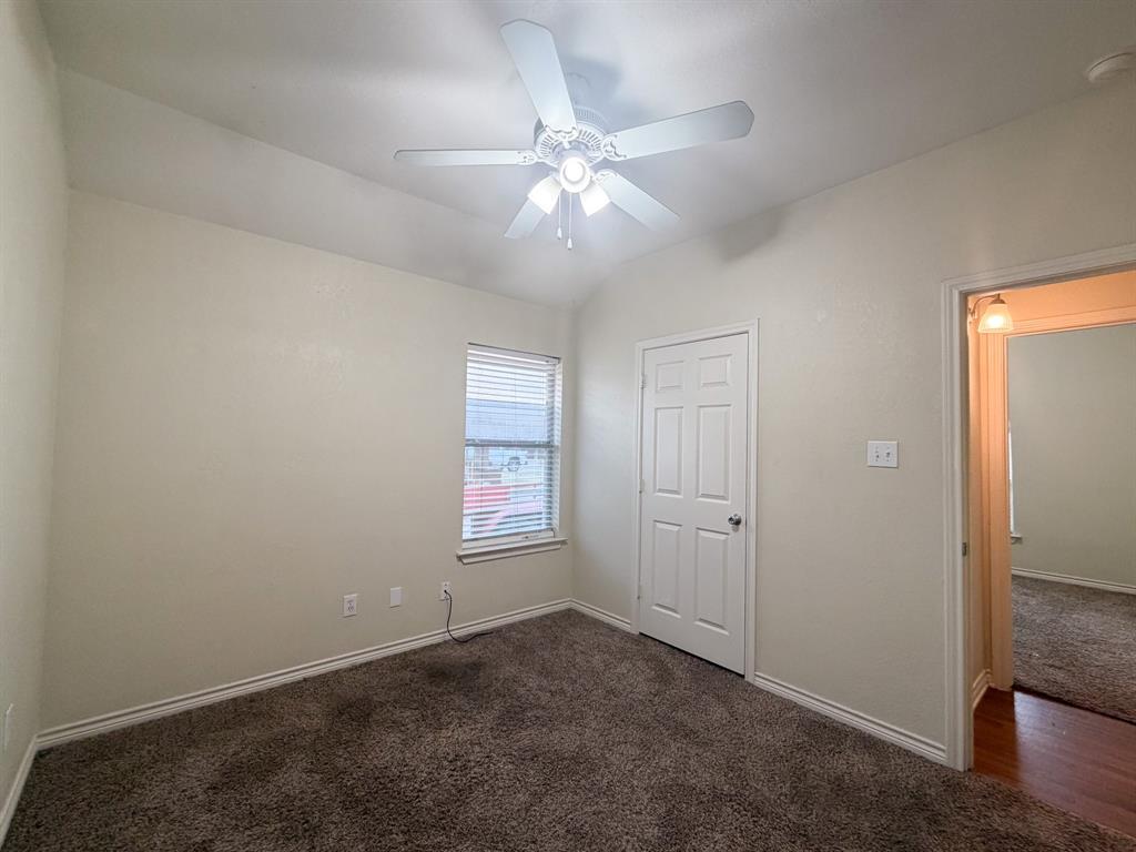 1402 Marble Road Ennis, TX 75119 - Photo 9 of 17