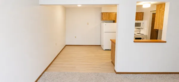 $655 | 16 Green River Road, Unit 205, Morris, MN 56267