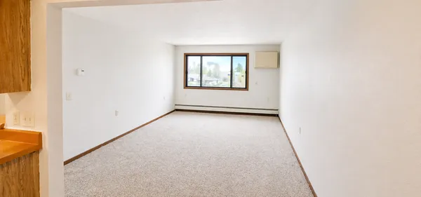 $655 | 16 Green River Road, Unit 205, Morris, MN 56267