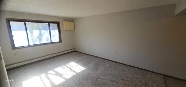 $655 | 16 Green River Road, Unit 205, Morris, MN 56267