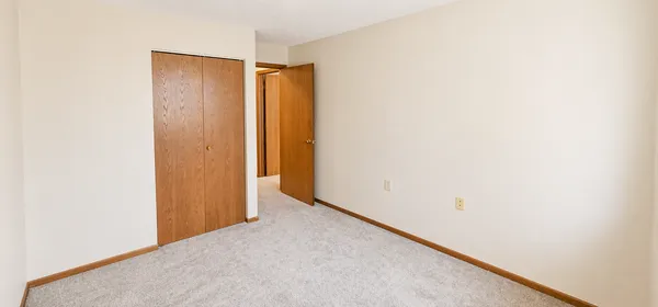 $655 | 16 Green River Road, Unit 205, Morris, MN 56267