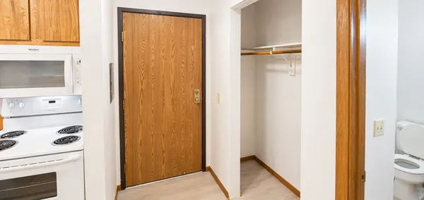 $655 | 16 Green River Road, Unit 205, Morris, MN 56267
