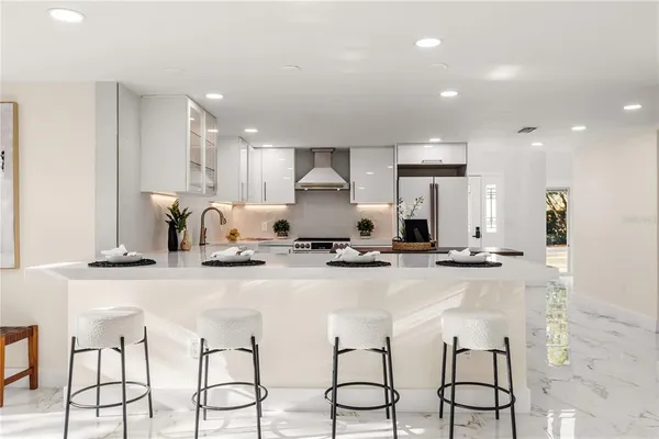 $875,000 | 4 Chase Road, Windermere, FL 34786