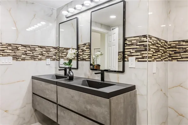 $875,000 | 4 Chase Road, Windermere, FL 34786