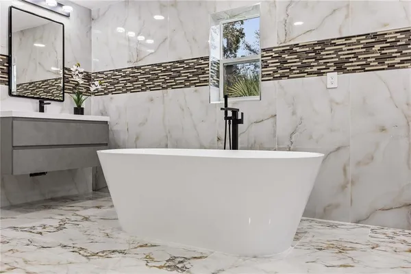 $875,000 | 4 Chase Road, Windermere, FL 34786