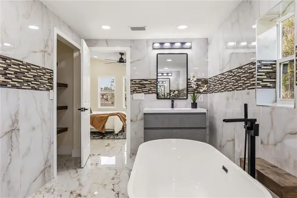 $875,000 | 4 Chase Road, Windermere, FL 34786