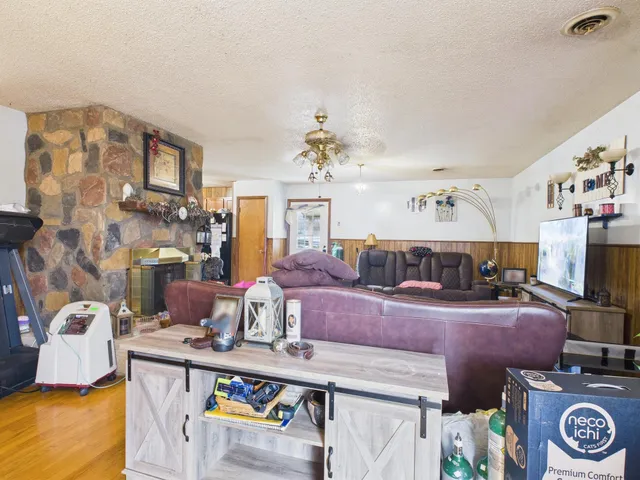 a view of a workspace with furniture