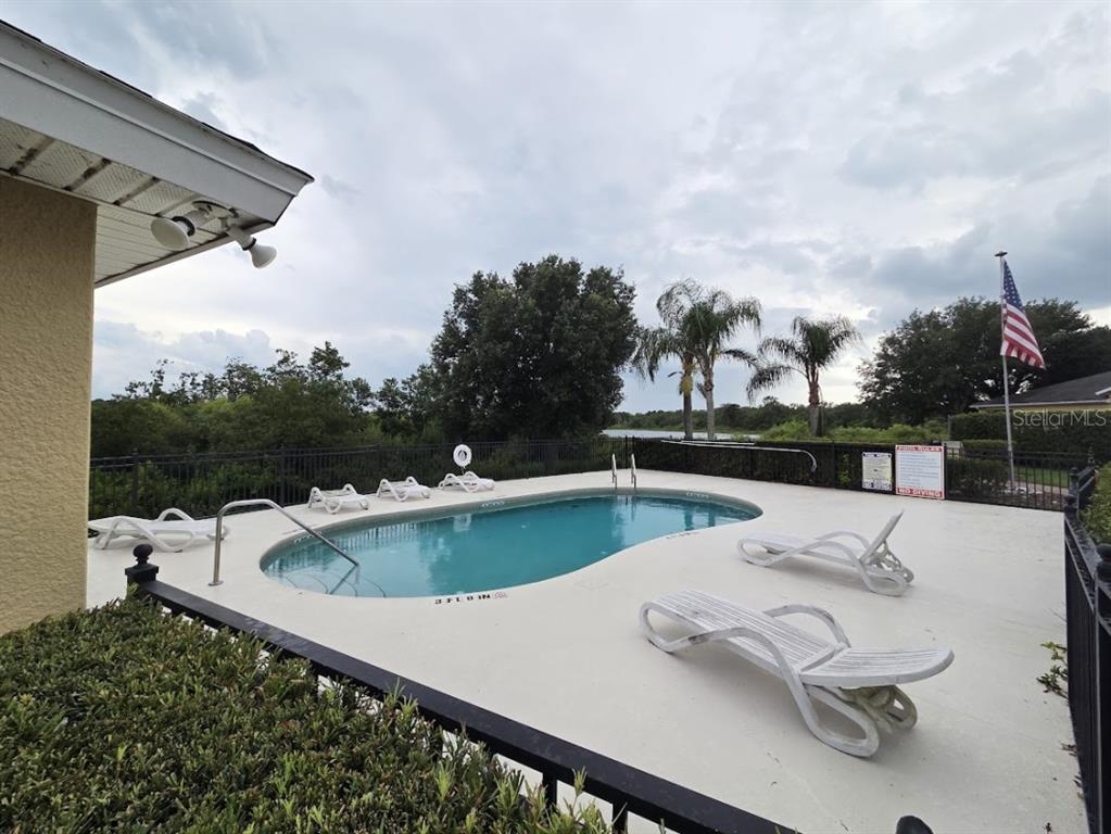 2642 Rutledge Court Winter Haven, FL 33884 - Photo 3 of 6