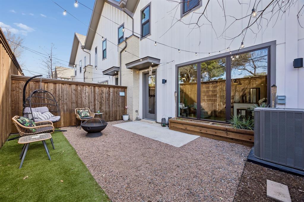 2357 Rook Drive Dallas, TX 75211 - Photo 4 of 28