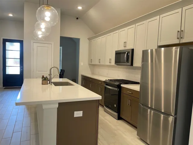 $2,275 | 12614 White Pelican Court, Cypress, TX 77433