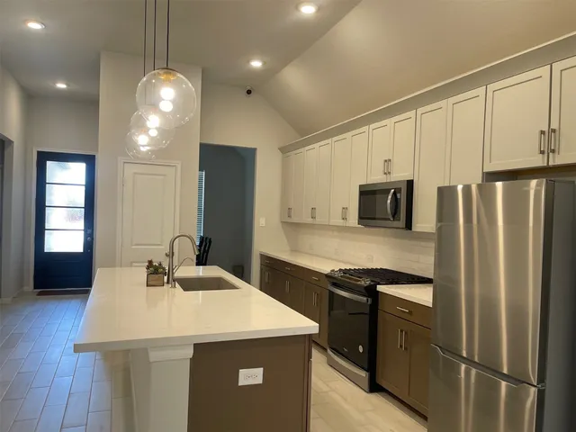 $2,275 | 12614 White Pelican Court, Cypress, TX 77433